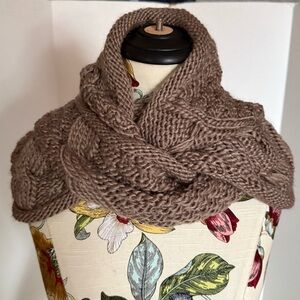 TAUPE INFINITY SCARF LIGHT BROWN CABLE KNIT CLASSIC SUPER SOFT & WARM